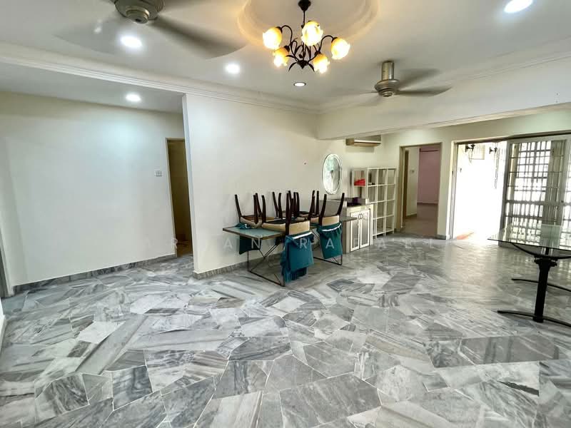 Semi-Detached House for Sale in Seksyen 9 (Shah Alam) - Farhan Rafael - Living Room - PropertyGuru.com.my