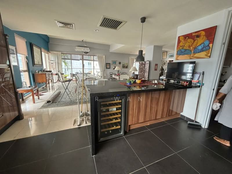 Condominium for Sale at Hampshire Park Condominium - Mr Wan - Living Room - PropertyGuru.com.my