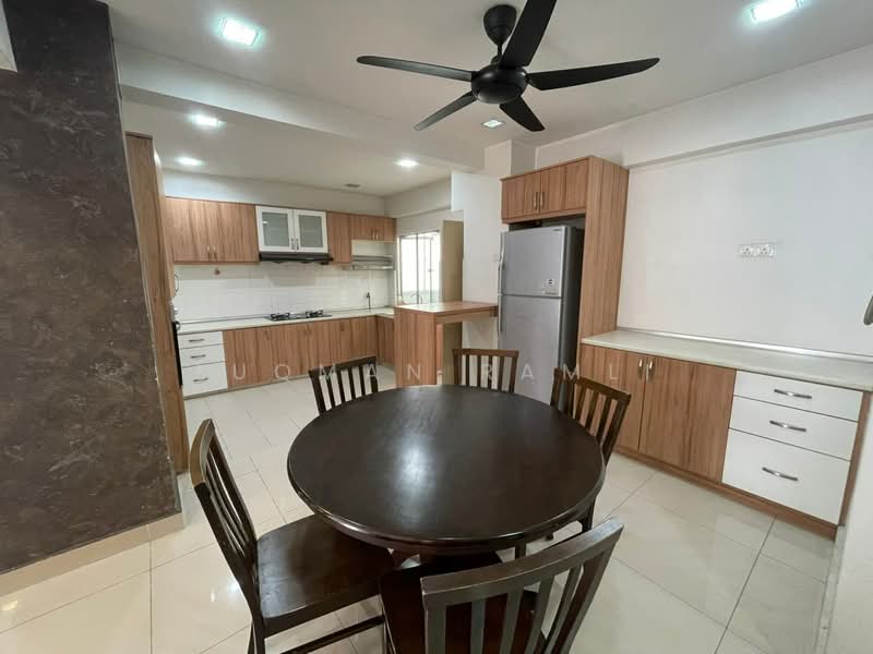 Condominium for Sale at Mas Kiara Residences - Luqman Ramli - Kitchen - PropertyGuru.com.my