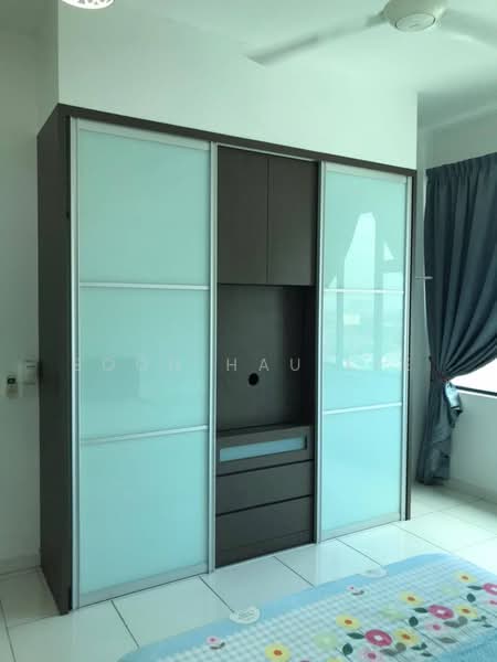 Service Residence for Sale at The Sky Executive Suites - Boon Hau Lee - Bedroom - PropertyGuru.com.my