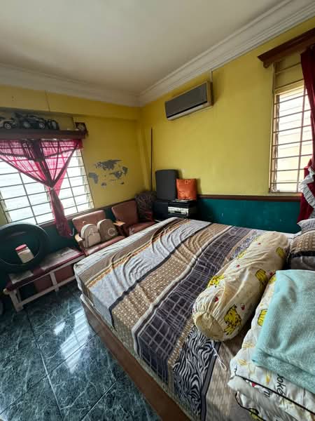 Rumah Flat untuk Dijual di Pangsapuri Jentayu @ Kangkar Pulai - Jack Wong - Bedroom - PropertyGuru.com.my