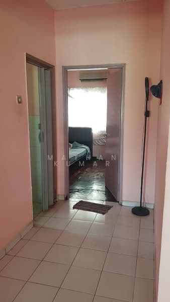 Pangsapuri untuk Disewa di Lily & Jasmine Apartment - Mathan Kumar - Corridor - PropertyGuru.com.my