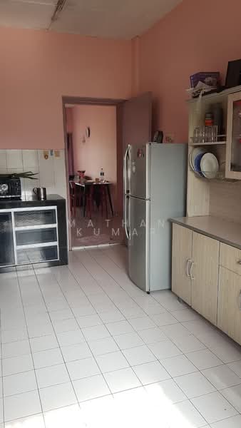 Pangsapuri untuk Disewa di Lily & Jasmine Apartment - Mathan Kumar - Kitchen - PropertyGuru.com.my