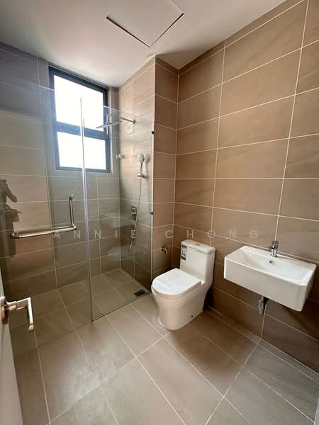 Rumah Teres untuk Dijual di KL City Centre (Kuala Lumpur) - Annie Chong - Bathroom - PropertyGuru.com.my