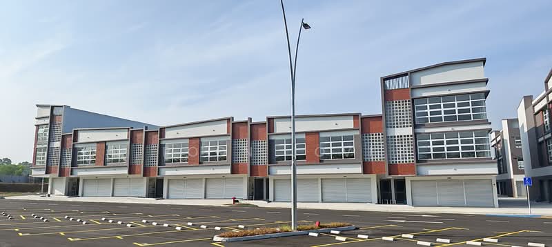 Shop / Office for Rent in Shah Alam (Selangor) - Poon Jovi - Jovi 018 287 3800 - PropertyGuru.com.my