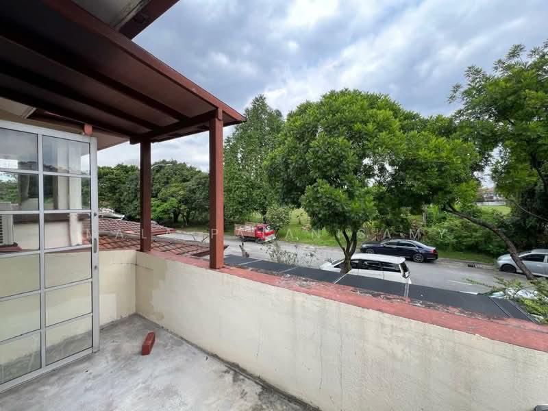 Rumah Teres 2 Tingkat untuk Dijual di Shah Alam (Selangor) - Mala Palanisamy - Balcony - PropertyGuru.com.my
