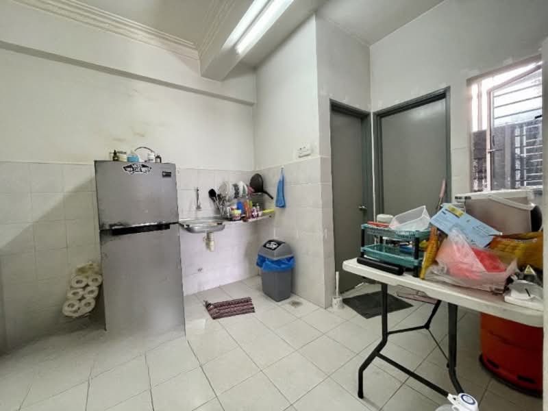 Apartment for Sale at Vista Mahkota - TH Lim - Kitchen - PropertyGuru.com.my