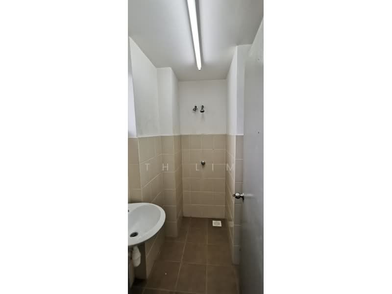 Apartment for Sale at Vista Mahkota - TH Lim - Bathroom - PropertyGuru.com.my