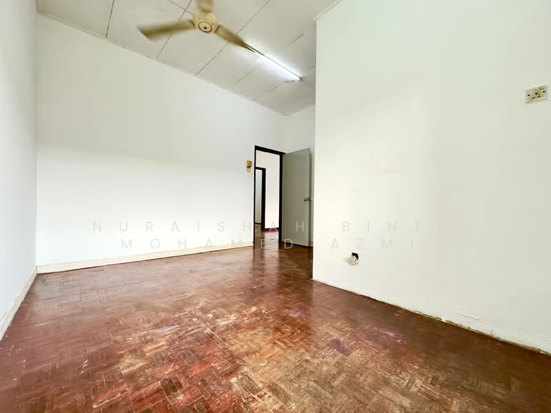 Rumah Teres 2 Tingkat untuk Dijual di Seksyen 7 (Shah Alam) - Nuraishah Binti Mohamed Azmi - PropertyGuru.com.my