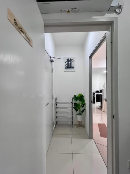 Servis Apartment untuk Dijual di Midas @ Seri Alam - Daniel Yong - Entrance - PropertyGuru.com.my