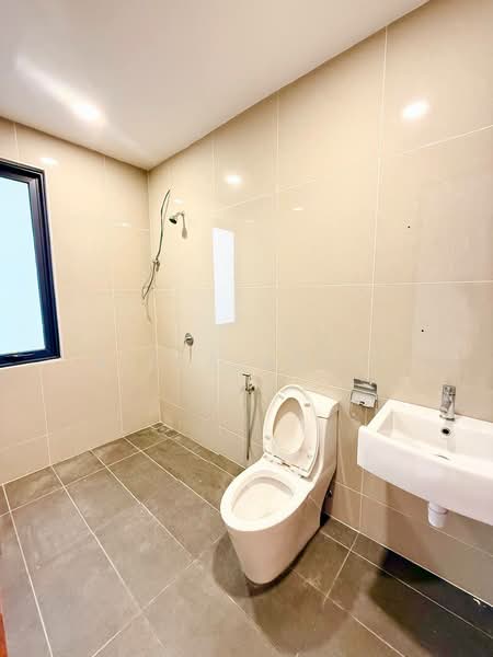 Rumah Teres untuk Dijual di Damansara Perdana (Selangor) - BILYA ARIFF - Bathroom - PropertyGuru.com.my