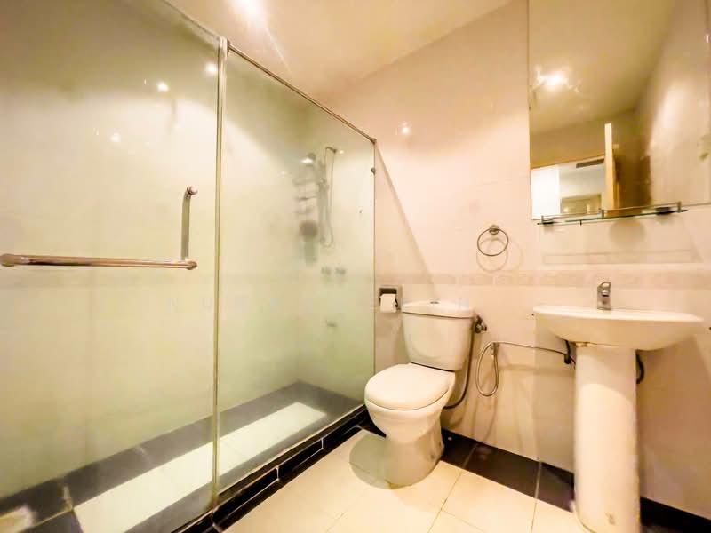 Townhouse for Sale in Country Heights (Kajang) - Nurashekin . - Bathroom - PropertyGuru.com.my