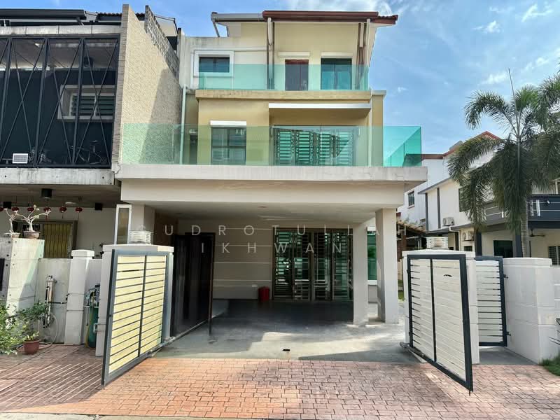 Semi-Detached House for Sale in Taming Mutiara (Bandar Sungai Long) - Gudrotullah Ikhwan - Exterior - PropertyGuru.com.my