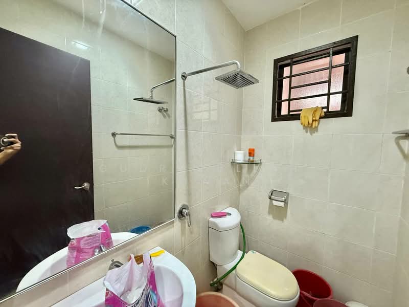 Semi-Detached House for Sale in Taming Mutiara (Bandar Sungai Long) - Gudrotullah Ikhwan - Bathroom - PropertyGuru.com.my