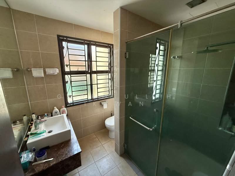 Semi-Detached House for Sale in Taming Mutiara (Bandar Sungai Long) - Gudrotullah Ikhwan - Bathroom - PropertyGuru.com.my