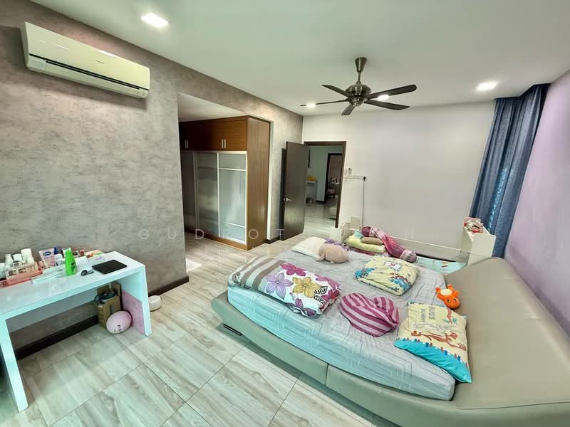 Semi-Detached House for Sale in Taming Mutiara (Bandar Sungai Long) - Gudrotullah Ikhwan - Bedroom - PropertyGuru.com.my