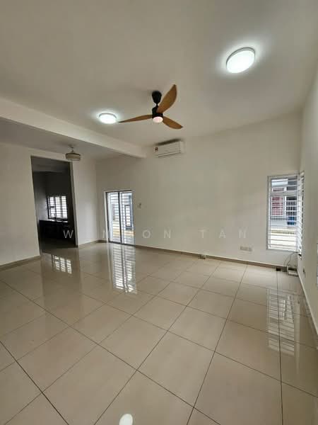 Cluster House for Sale in Taman Nusantara Prima (Gelang Patah) - Winson Tan - Living Room - PropertyGuru.com.my