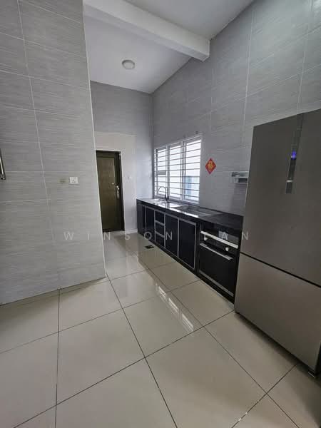 Cluster House for Sale in Taman Nusantara Prima (Gelang Patah) - Winson Tan - Kitchen - PropertyGuru.com.my