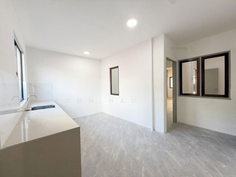 Rumah Teres 1 Tingkat untuk Dijual di Taman Gelang Emas (Gelang Patah) - Boon Hau Lee - Kitchen - PropertyGuru.com.my