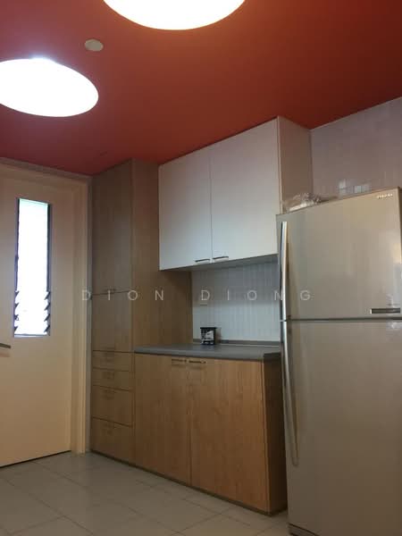 Kediaman Servis untuk Dijual di i-Zen @ Kiara 1 - Dion Diong - Kitchen - PropertyGuru.com.my