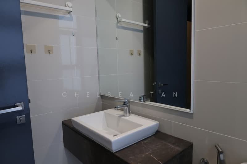 Kondominium untuk Dijual di Mirage Residence - Chelsea Tan - Bathroom - PropertyGuru.com.my