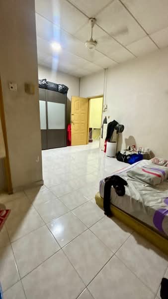 2-storey Terraced House for Sale in Taman Desa Cemerlang (Ulu Tiram) - JB Wendy - Bedroom - PropertyGuru.com.my