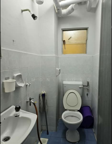 Pangsapuri untuk Dijual di Flora Damansara Apartment - Simon Leong - Bathroom - PropertyGuru.com.my