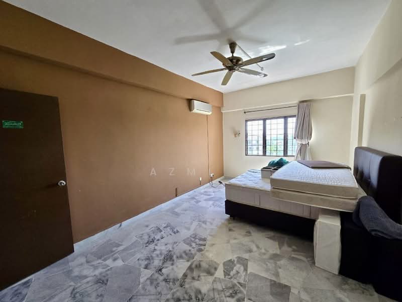 Condominium for Sale at Sri Alam Condominium - Azmi . - Bedroom - PropertyGuru.com.my