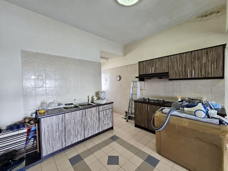 Condominium for Sale at Sri Alam Condominium - Azmi . - Kitchen - PropertyGuru.com.my
