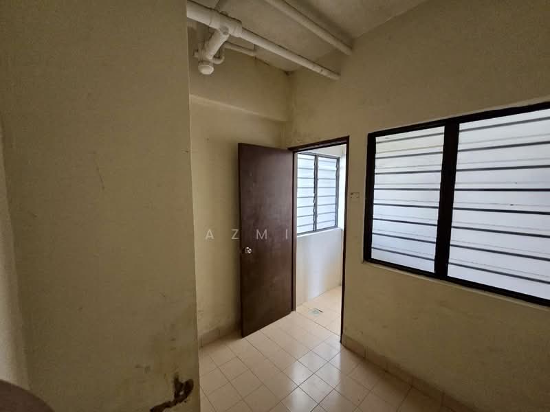 Condominium for Sale at Sri Alam Condominium - Azmi . - Interior - PropertyGuru.com.my