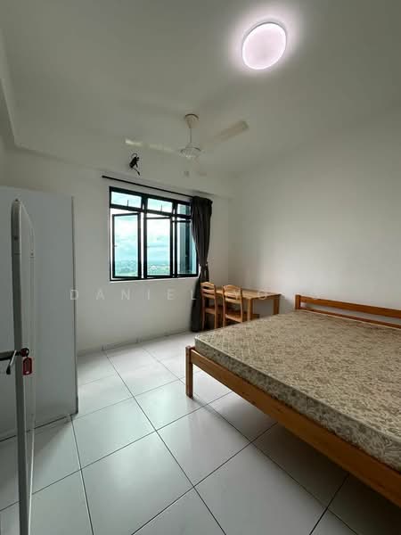 Service Residence for Sale at Sky Oasis Residence (Pangsapuri Oasis 1) - Daniel Yong - Bedroom - PropertyGuru.com.my