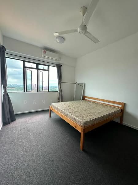 Service Residence for Sale at Sky Oasis Residence (Pangsapuri Oasis 1) - Daniel Yong - Bedroom - PropertyGuru.com.my