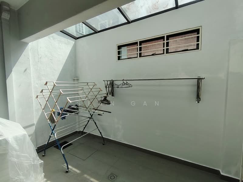 2.5-storey Terraced House for Sale in Petaling Jaya (Selangor) - Sean Gan - Balcony - PropertyGuru.com.my