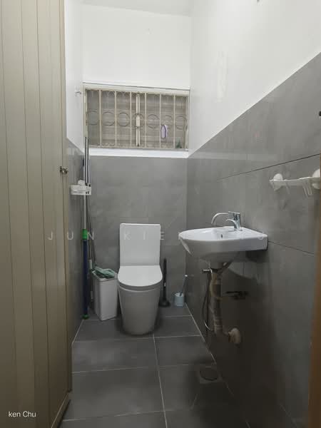 Rumah Teres 2 Tingkat untuk Dijual di Taman Suria Jaya (Cheras) - Jun Kien Chu - Bathroom - PropertyGuru.com.my