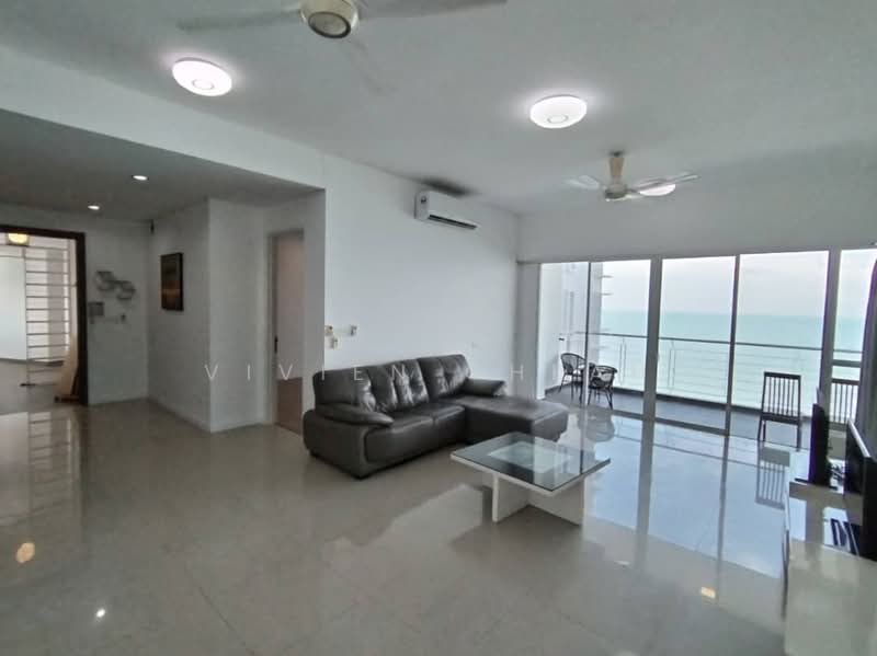 Kondominium untuk Dijual di Bayu Ferringhi Condominiums - Vivien Cheah - Living Room - PropertyGuru.com.my