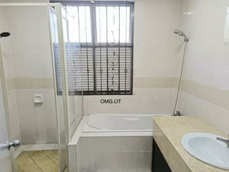 Semi-Detached House for Sale in Bandar Botanic (Klang) - Daniel Kok - Bathroom - PropertyGuru.com.my