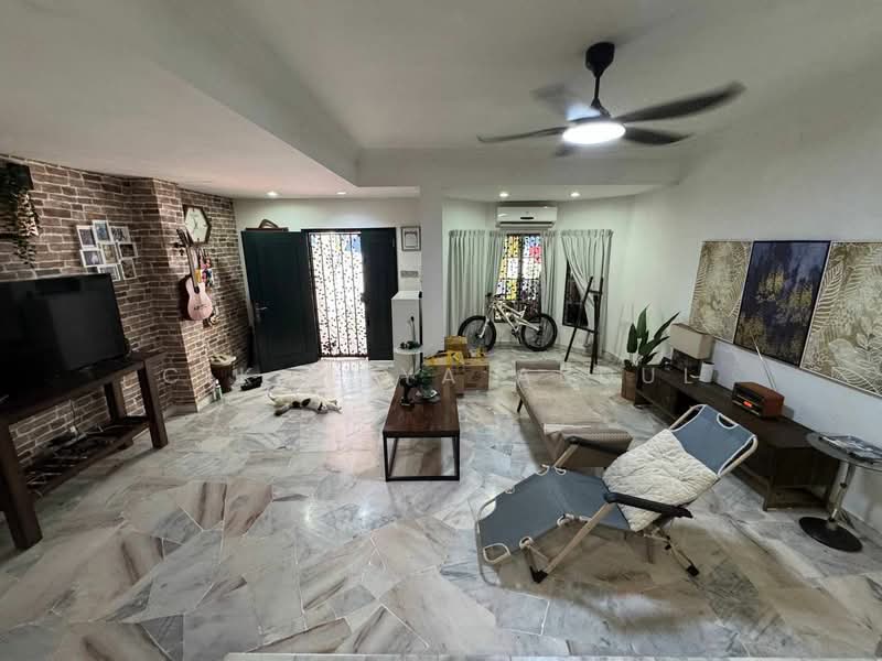 2-storey Terraced House for Sale in Seksyen 5 Wangsa Maju (Wangsa Maju) - Cik Maya Abdul - Living Room - PropertyGuru.com.my