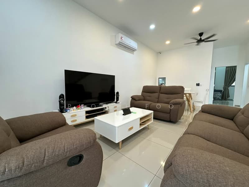 Rumah Teres 2 Tingkat untuk Disewa di Iskandar Puteri (Nusajaya) (Johor) - Phoebe Foo - Living Room - PropertyGuru.com.my