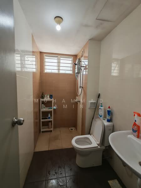 Kondominium untuk Dijual di Mutiara Anggerik - Muhammad Amin - Bathroom - PropertyGuru.com.my