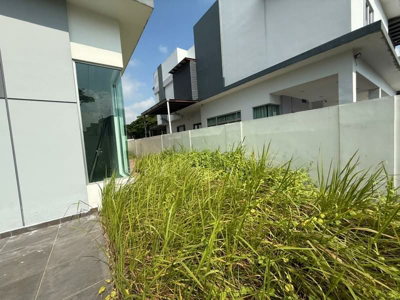 Semi-Detached House for Sale in Taman Nusa Bestari (Iskandar Puteri (Nusajaya)) - See Yin . - Exterior - PropertyGuru.com.my