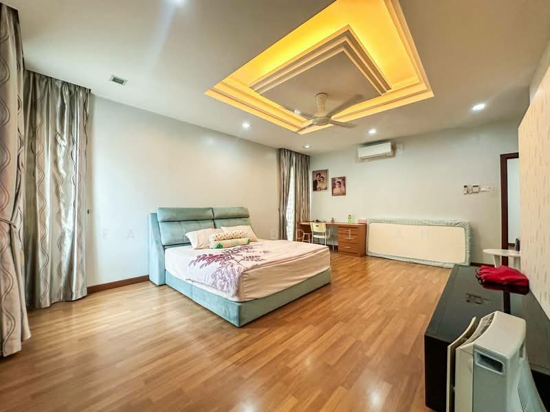 Bungalow for Sale in Shah Alam (Selangor) - Fauzi Abdullah - Bedroom - PropertyGuru.com.my