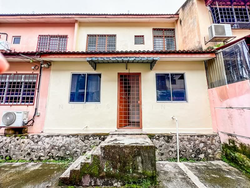 Rumah Teres 2 Tingkat untuk Dijual di Taman Desa Mewah (Semenyih) - Nurashekin . - Exterior - PropertyGuru.com.my
