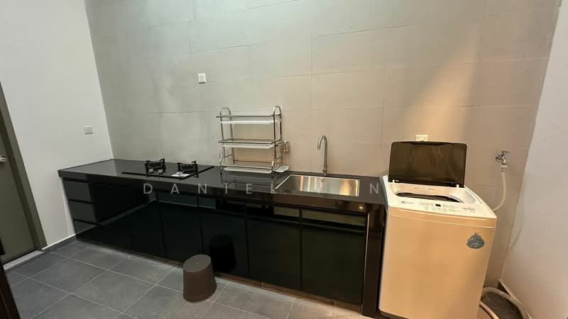 Cluster House for Sale in Austin Crest (Johor Bahru) - Daniel Yong - Kitchen - PropertyGuru.com.my