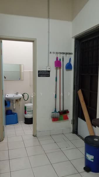 Rumah Teres 2 Tingkat untuk Disewa di Taman Mount Austin (Tebrau) - Roy Yap - Bathroom - PropertyGuru.com.my