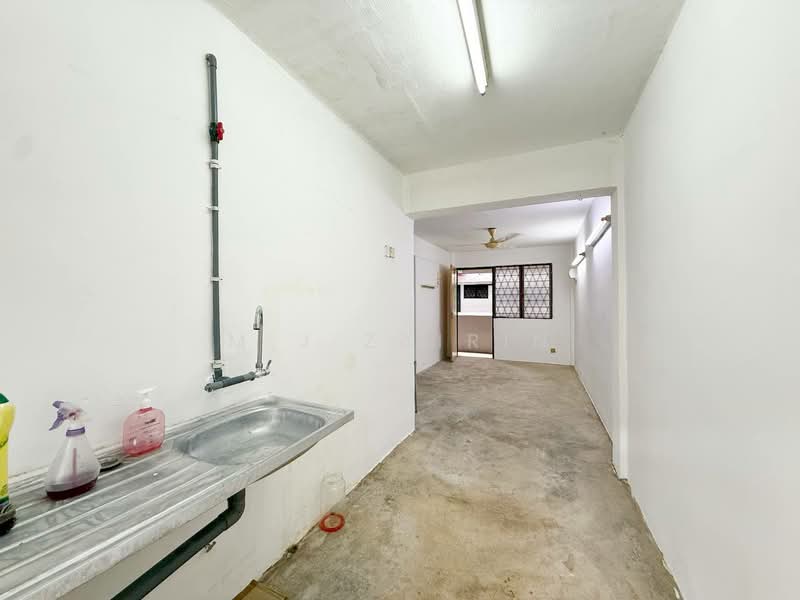 Rumah Flat untuk Dijual di Flat Pandan Indah 3/3 - M.J Zairin - Interior - PropertyGuru.com.my