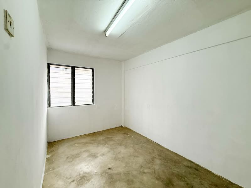 Rumah Flat untuk Dijual di Flat Pandan Indah 3/3 - M.J Zairin - Interior - PropertyGuru.com.my