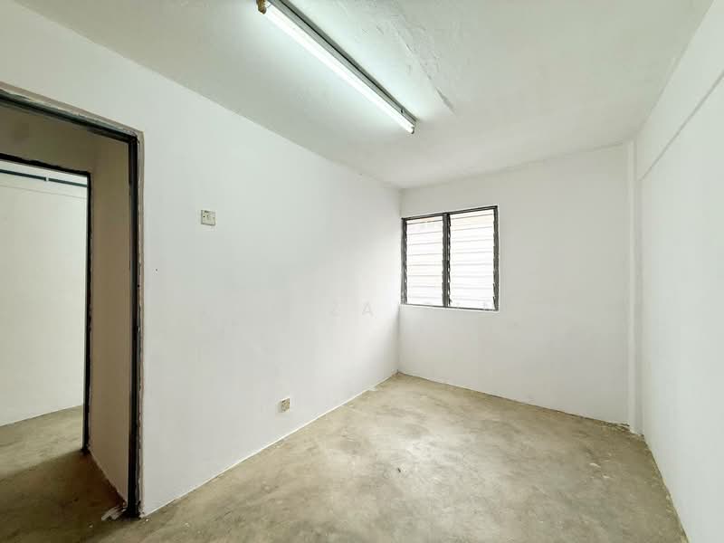 Rumah Flat untuk Dijual di Flat Pandan Indah 3/3 - M.J Zairin - Interior - PropertyGuru.com.my