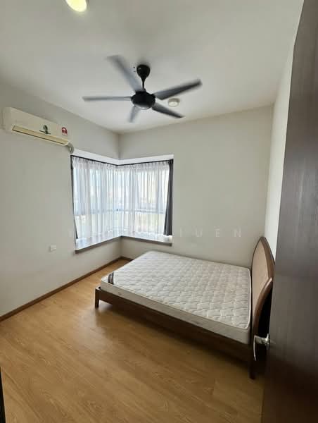 Condominium for Rent at Bay Point @ Country Garden Danga Bay - Yee Shiuen - Bedroom - PropertyGuru.com.my