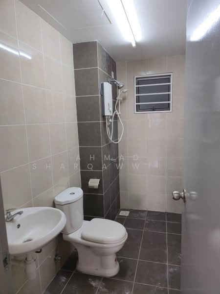 Kondominium untuk Disewa di Residensi Desa Satumas - Ahmad Sharqawwi Abdul Kapor - Bathroom - PropertyGuru.com.my