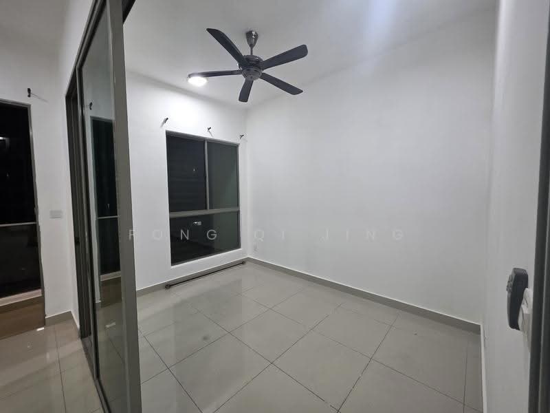 Service Residence for Sale at Cybersquare - Fong Qi Jing - Interior - PropertyGuru.com.my